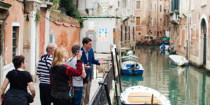 venture ashore venice gondola ride