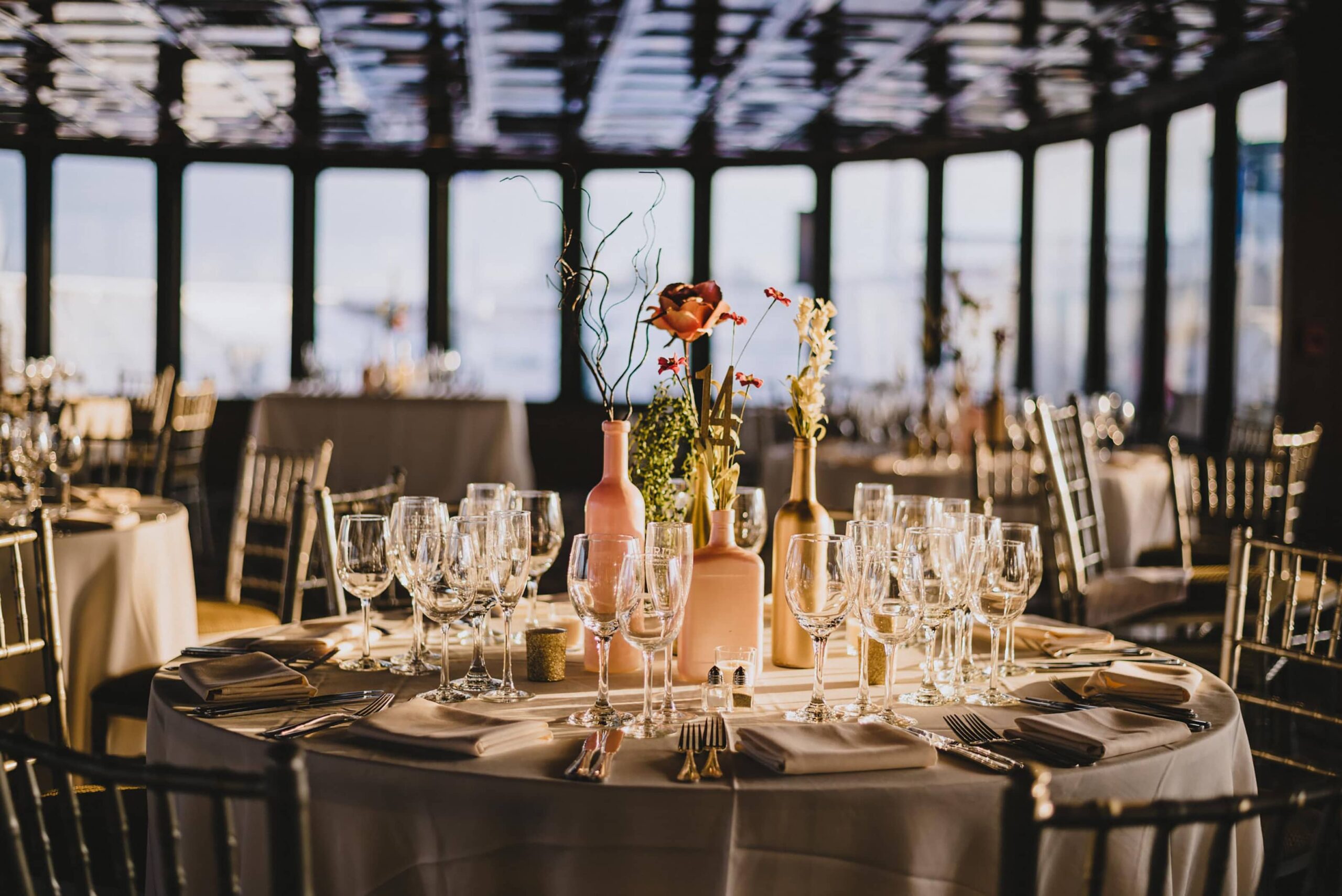 wedding table on bateaux